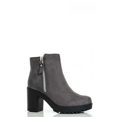 Grey hot sale chunky boots